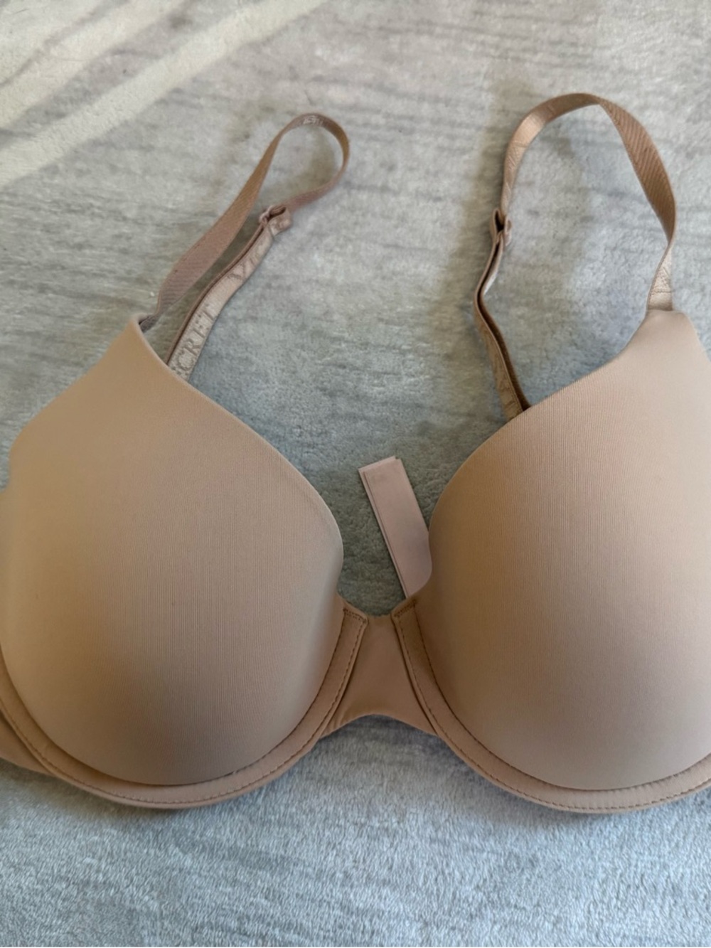 Victoria's Secret T-Shirt Lightly Lined Demi Bra 36B